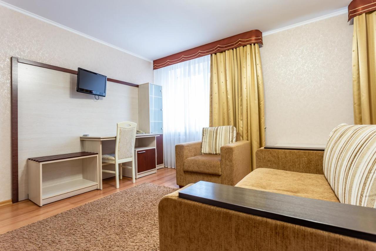 Nadzeya Hotel Gomel Exterior foto